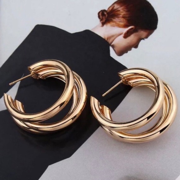 **NEW Gold Three-Layer Round Drop Earrings - Picture 3 of 4